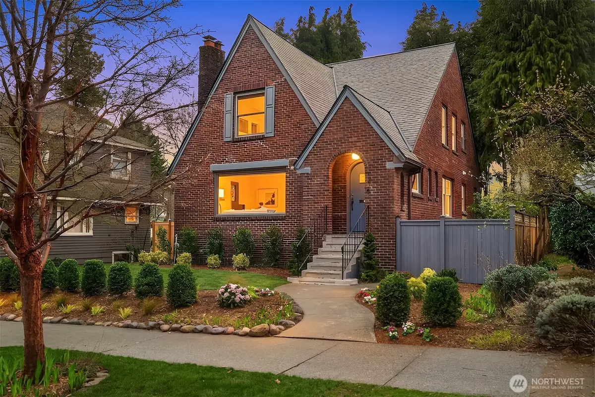 1216 NE 77th Street, Seattle, WA 98115 - #1