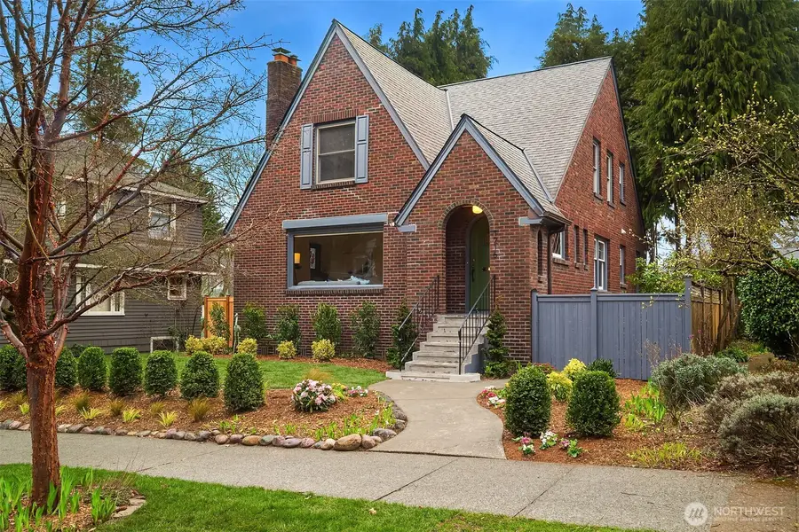 1216 NE 77th Street, Seattle, WA 98115 - #2