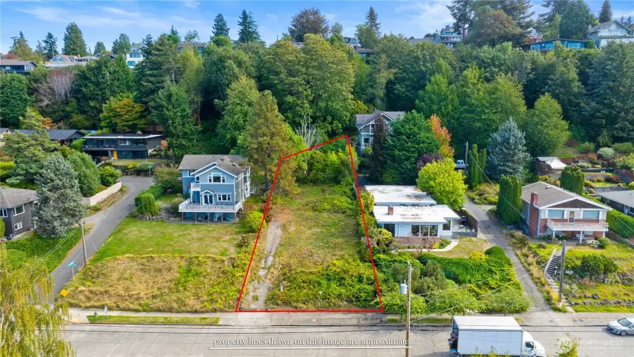 7558 45th Avenue Sw, Seattle, WA 98136 - #3