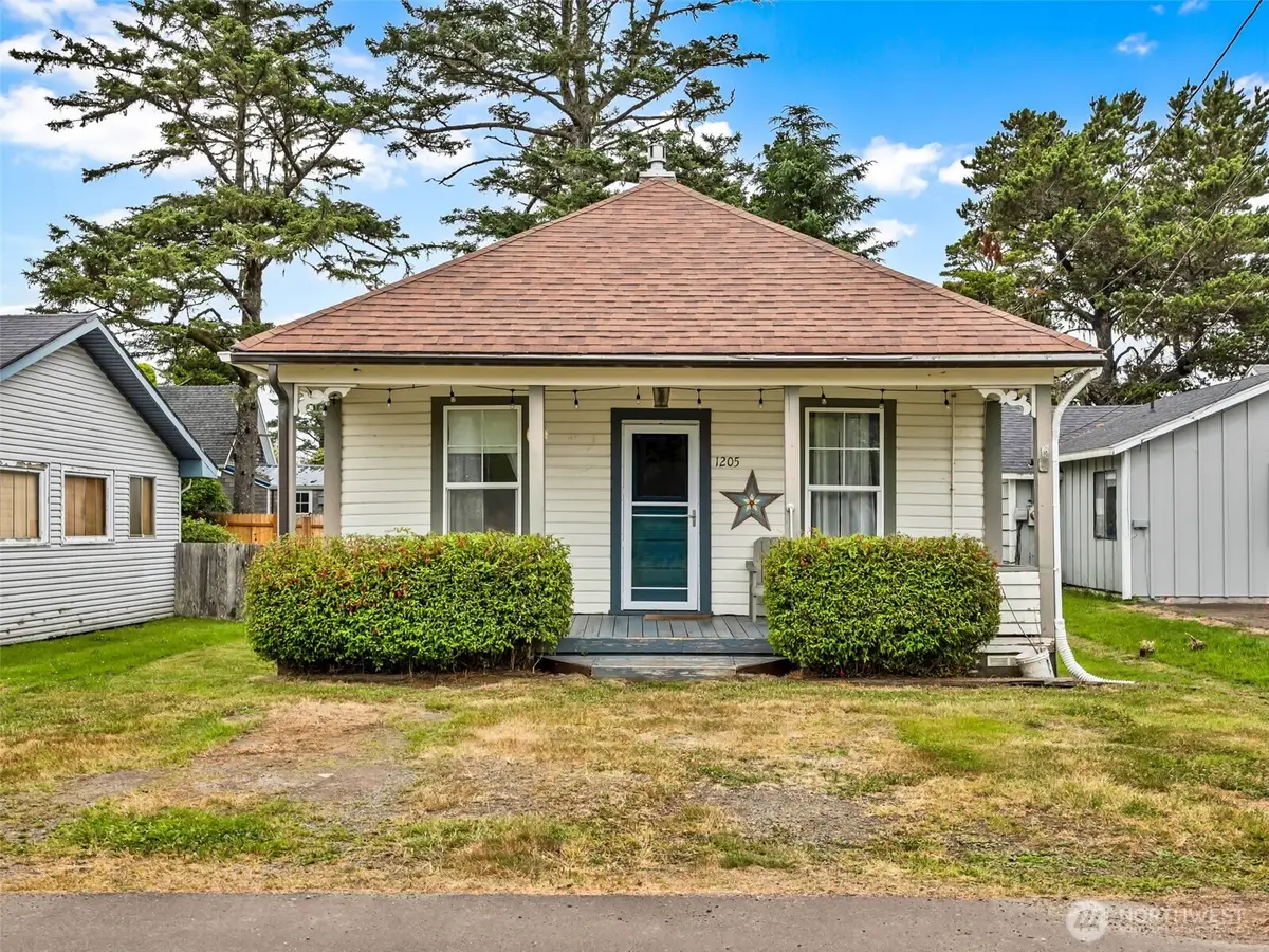 1205 49th Street, Seaview, WA 98644 - #1