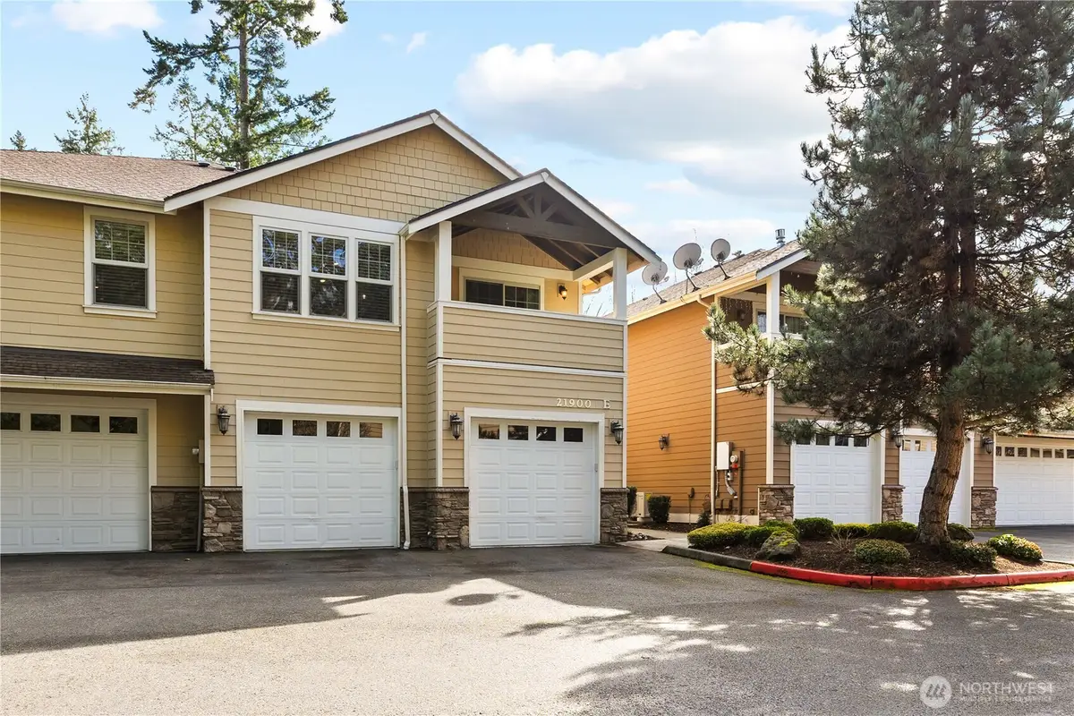 21900 SE 242nd Street #E-1, Maple Valley, WA 98038 - #1