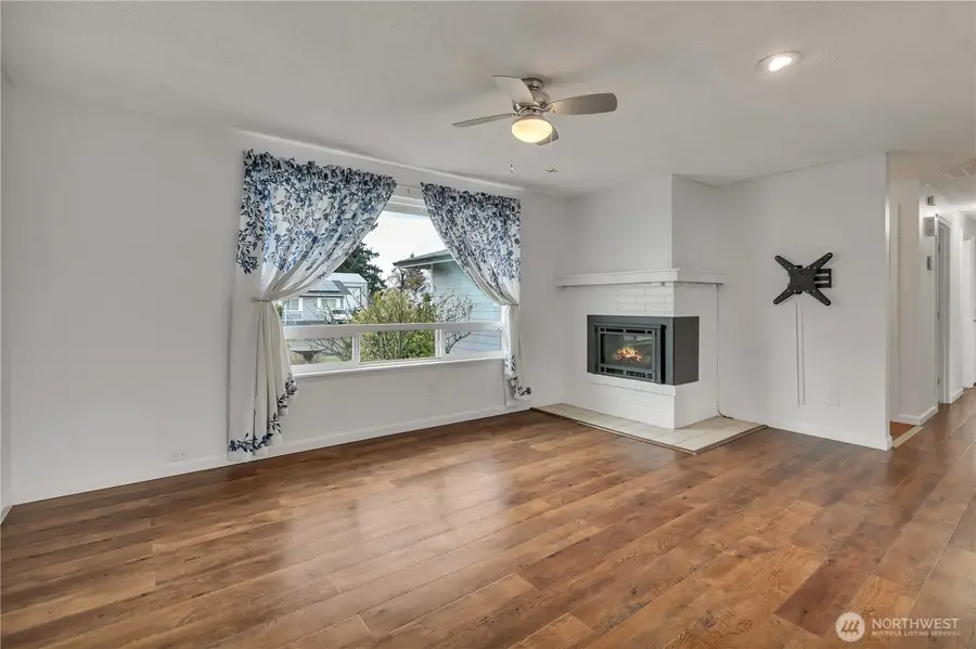 4202 222nd Street E, Spanaway, WA 98387 - #3