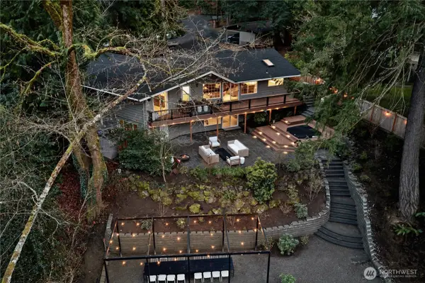 5205 W Mercer Place, Mercer Island, WA 98040