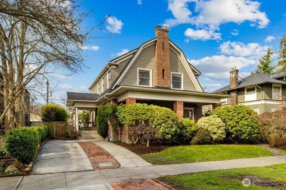 939 21st Avenue E, Seattle, WA 98112 - #1