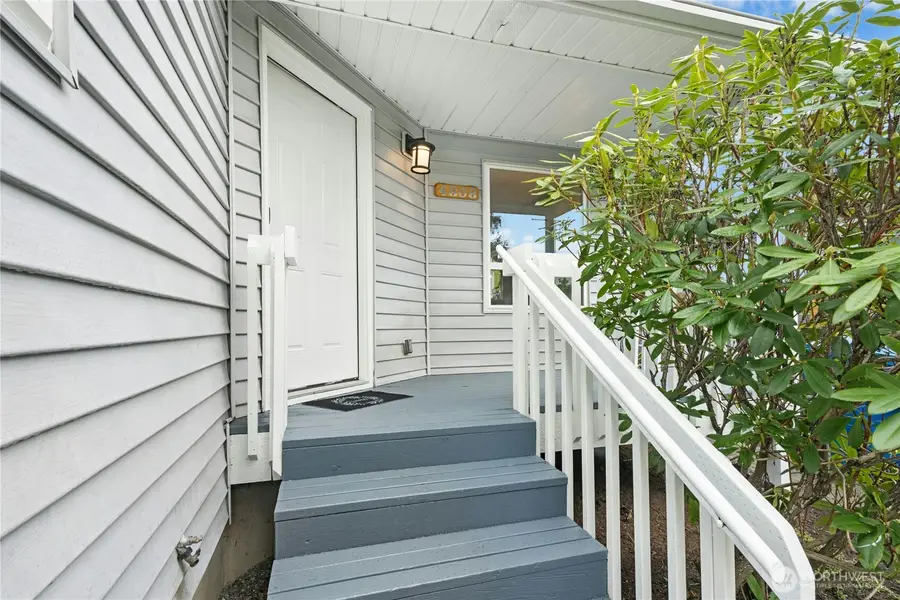 4808 25th Avenue Sw, Seattle, WA 98106 - #3