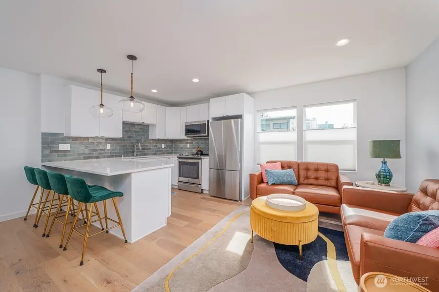 3015 61 Avenue Sw #B, Seattle, WA 98116 - #3