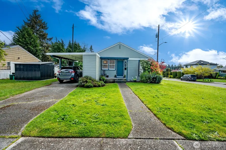 9328 31st Avenue Sw, Seattle, WA 98126 - #3