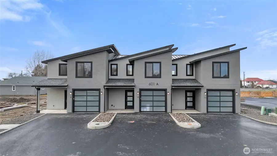 601 Dorsing Street #E26, Moses Lake, WA 98837 - #3