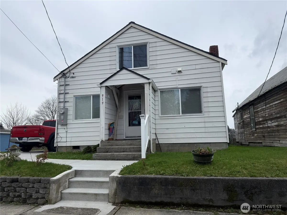 919 Pacific Avenue, Bremerton, WA 98337 - #1