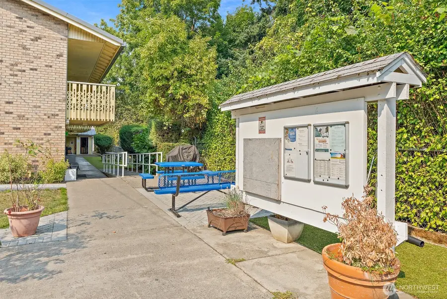 739 3rd Avenue S, Kent, WA 98032 - #2