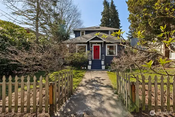 749 N 76th St, Seattle, WA 98103
