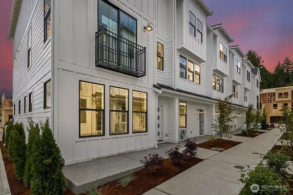 12742 121st Street Ct E #104, Puyallup, WA 98374