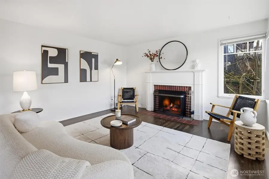 1215 W Armour Street, Seattle, WA 98119 - #2