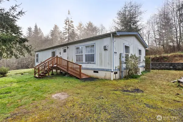 104 Sun Valley Drive, Adna, WA 98532