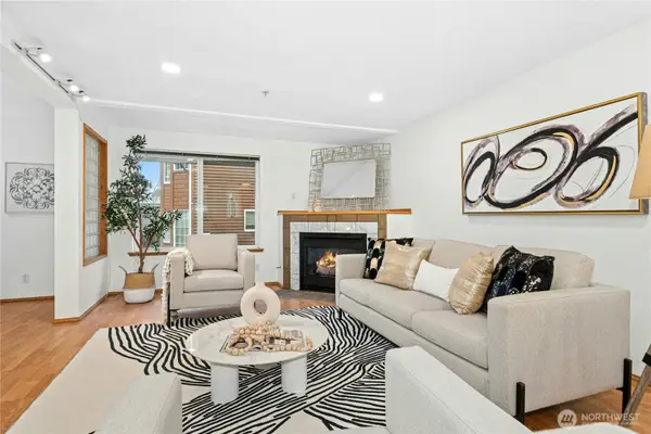 726 N 94th Street #B, Seattle, WA 98103