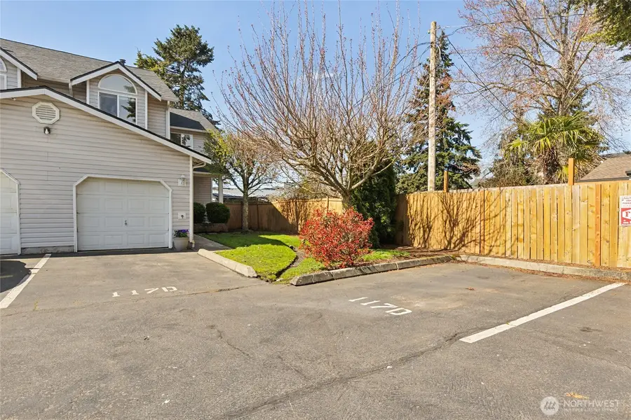 117 21st Street Se #D, Auburn, WA 98002 - #2
