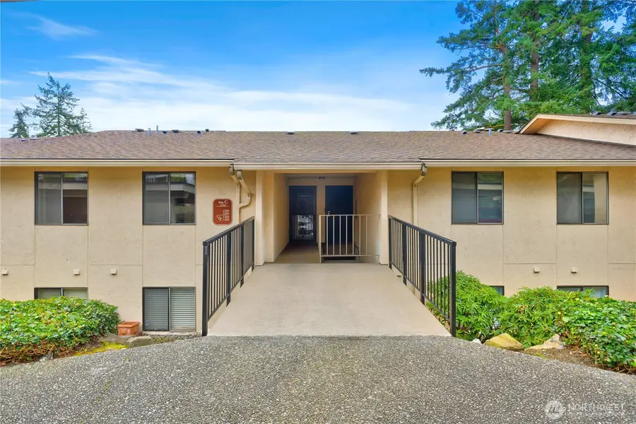 23305 Lakeview Drive #C204, Mountlake Terrace, WA 98043 - #3