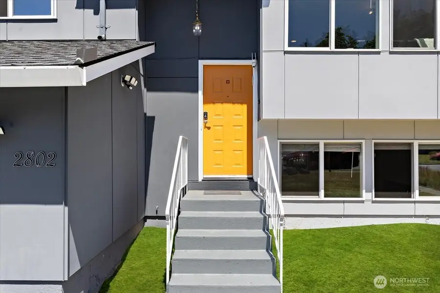 2802 Ne 23rd Place, Renton, WA 98056 - #2