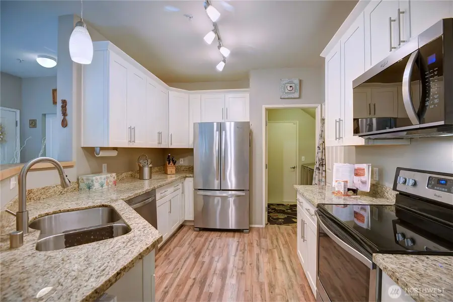 538 241st Lane Se, Sammamish, WA 98074 - #3