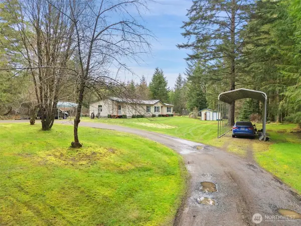 320 E Rivendell Road, Grapeview, WA 98964