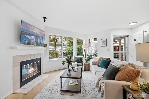 9210 Market Place #J101, Lake Stevens, WA 98258