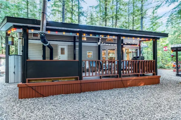 112 Pioneer Circle, Deming, WA 98244