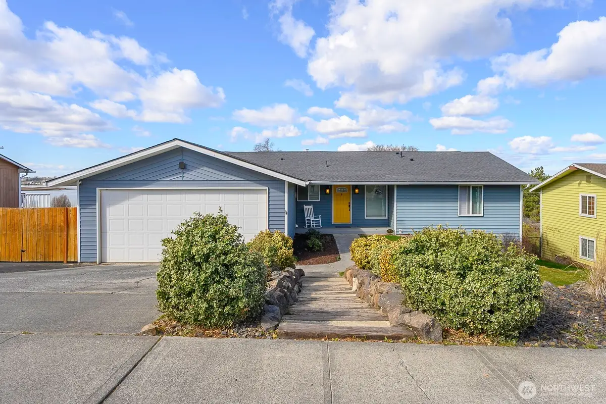 2032 S Beaumont Drive, Moses Lake, WA 98837 - #1