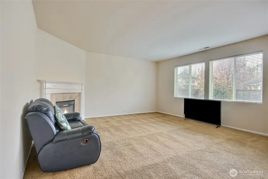 4036 Tribute Avenue E, Fife, WA 98424 - #3