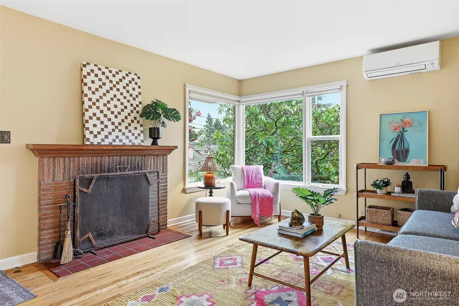 11249 Fremont Avenue N, Seattle, WA 98133 - #2