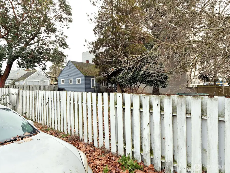 13502 Ambaum Boulevard Sw, Burien, WA 98146 - #2