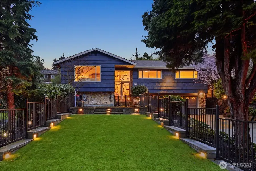 3601 NE 100th Street, Seattle, WA 98125 - #2