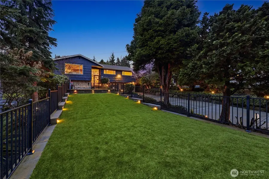 3601 NE 100th Street, Seattle, WA 98125 - #3