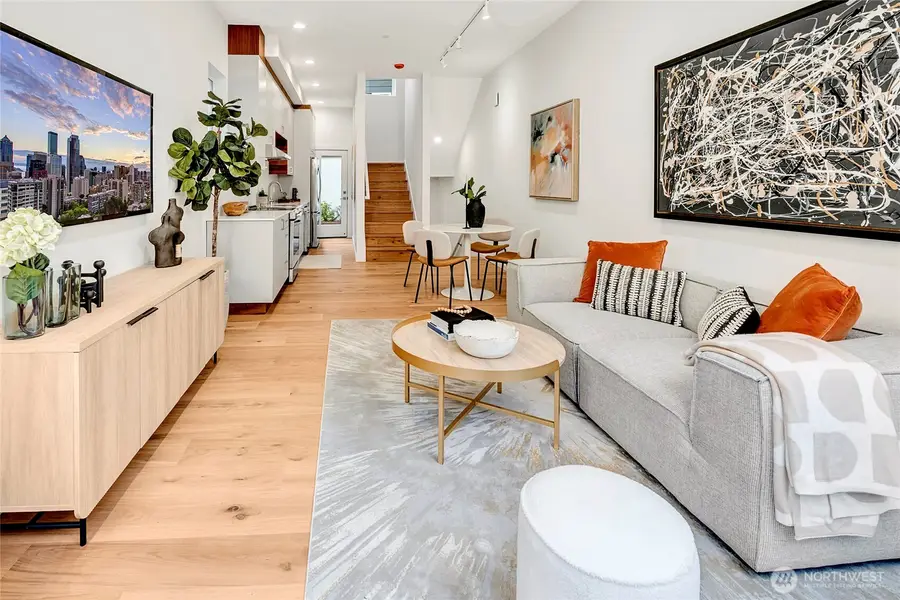 627 13th Avenue E, Seattle, WA 98102 - #2