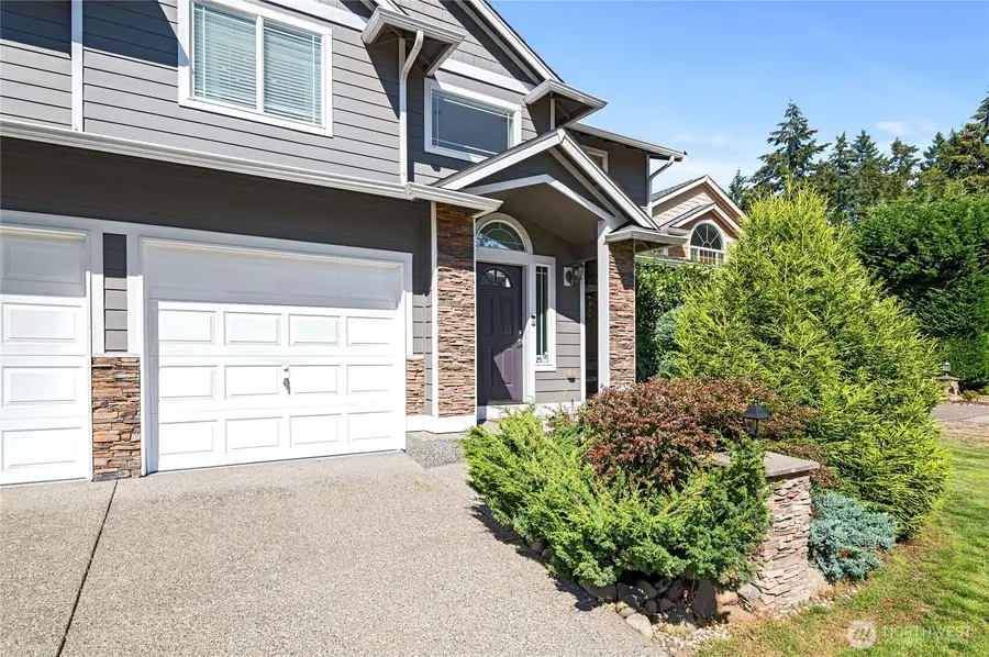 2615 170th Street Ct E, Tacoma, WA 98445 - #2