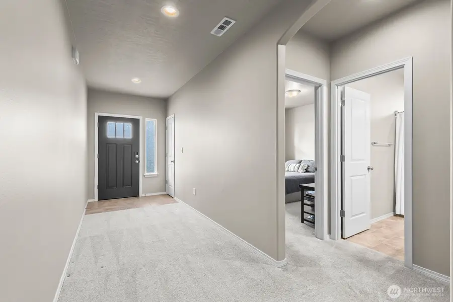 2307 S 57th Avenue, Yakima, WA 98903 - #3