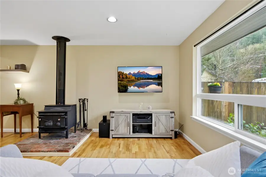 570 SE Andrews Street, Issaquah, WA 98027 - #3