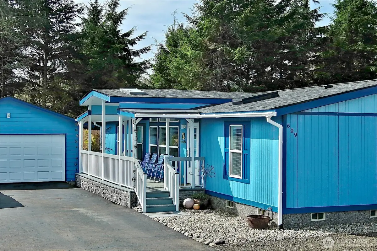 609 Chenois Avenue Ne, Ocean Shores, WA 98569 - #1