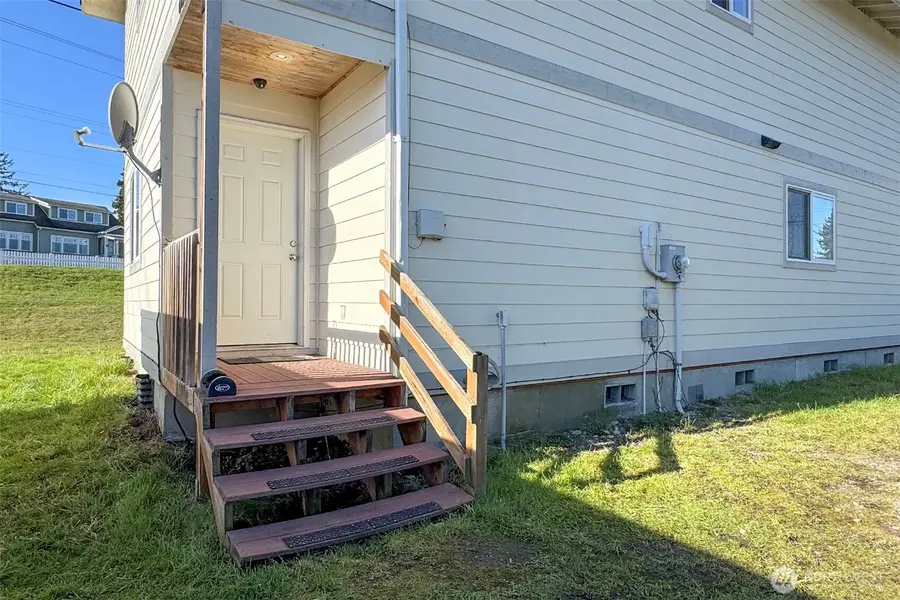 619 E Lauridsen Boulevard, Port Angeles, WA 98362 - #3