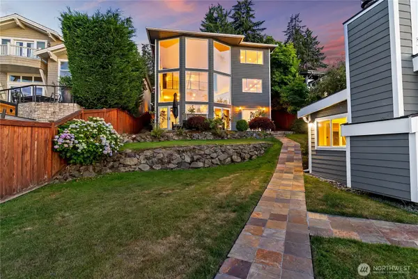 17714 SE 40th Place, Bellevue, WA 98008