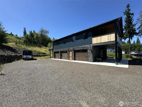 213 Tanglewood Drive, Mossyrock, WA 98564