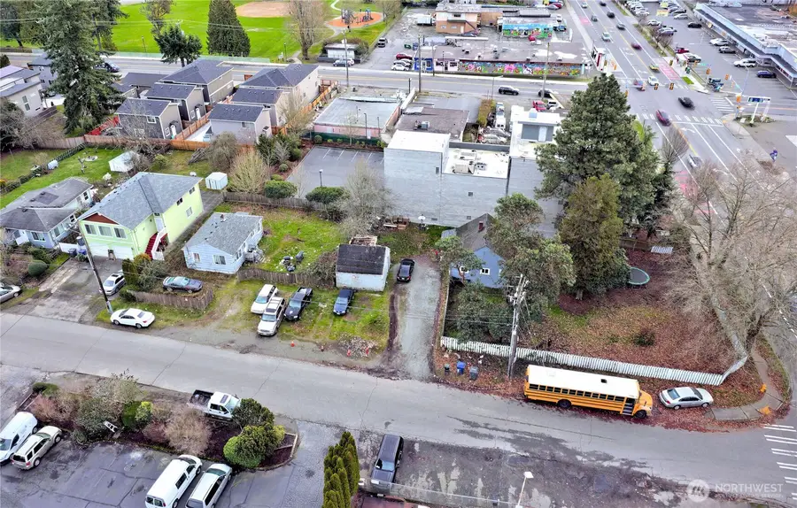 13502 Ambaum Boulevard Sw, Burien, WA 98146 - #2