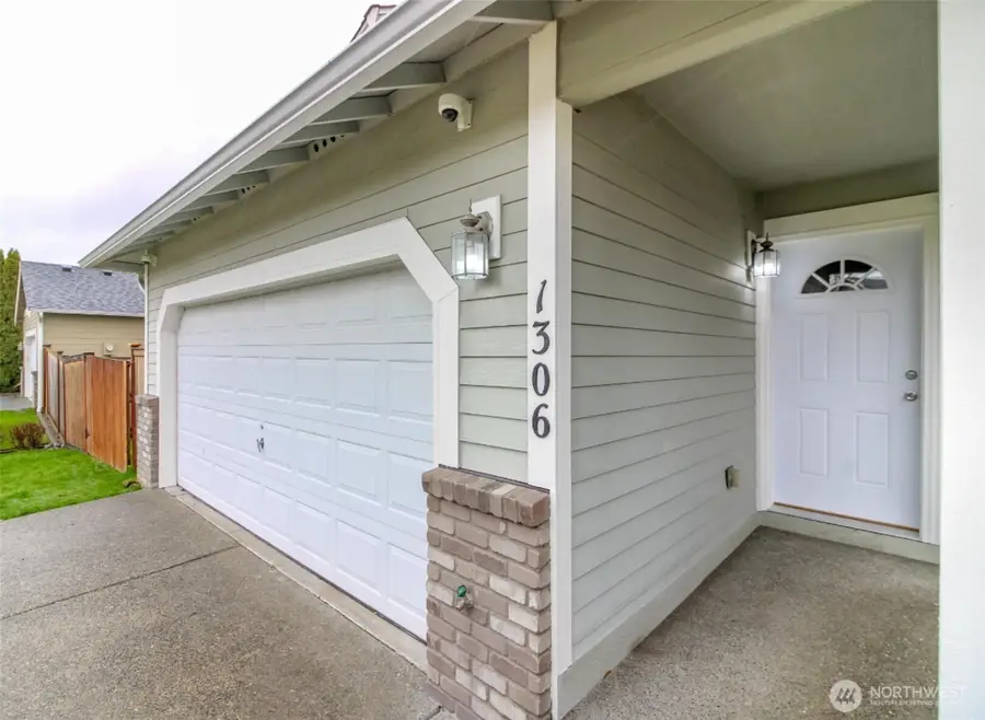 1306 Hansberry Avenue Ne, Orting, WA 98360 - #2