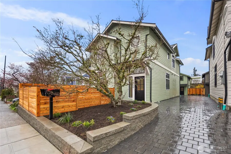 522 NE 89th Street #A, Seattle, WA 98115 - #3