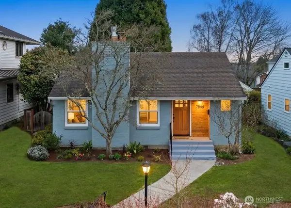 7544 31st Avenue Nw, Seattle, WA 98117