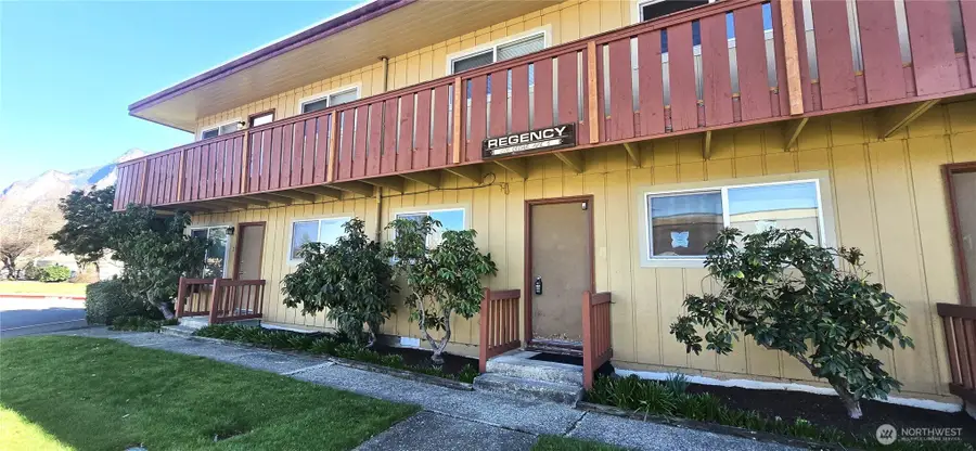 226 Cedar Ave S, North Bend, WA 98045 - #2