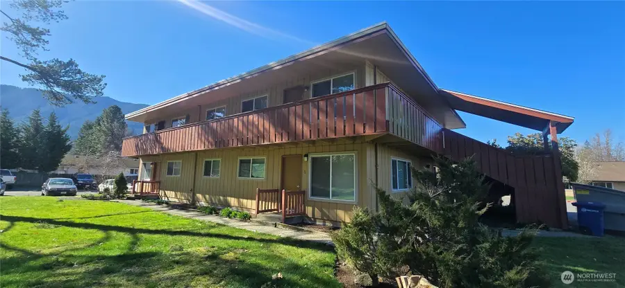 226 Cedar Ave S, North Bend, WA 98045 - #3