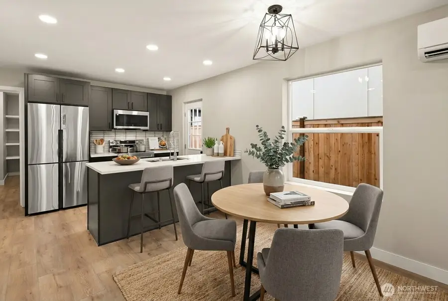 13005 1st Avenue Ne, Seattle, WA 98125 - #2