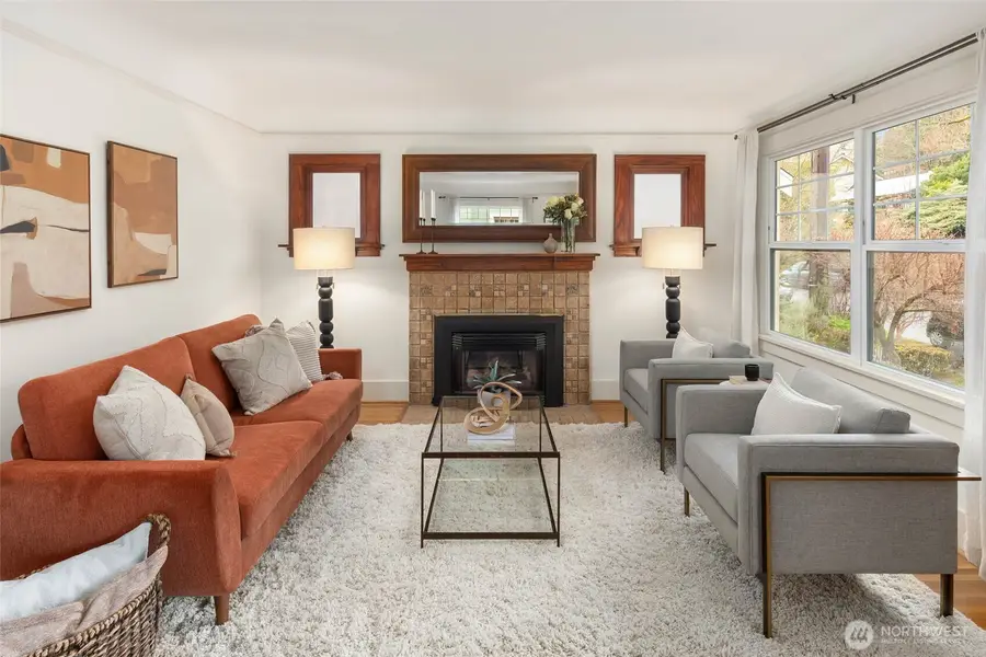 4411 2nd Avenue Nw, Seattle, WA 98107 - #2