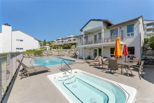 808 W Manson Road #B102, Chelan, WA 98816