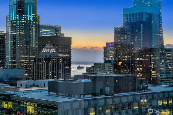 800 Columbia Street #1801, Seattle, WA 98104